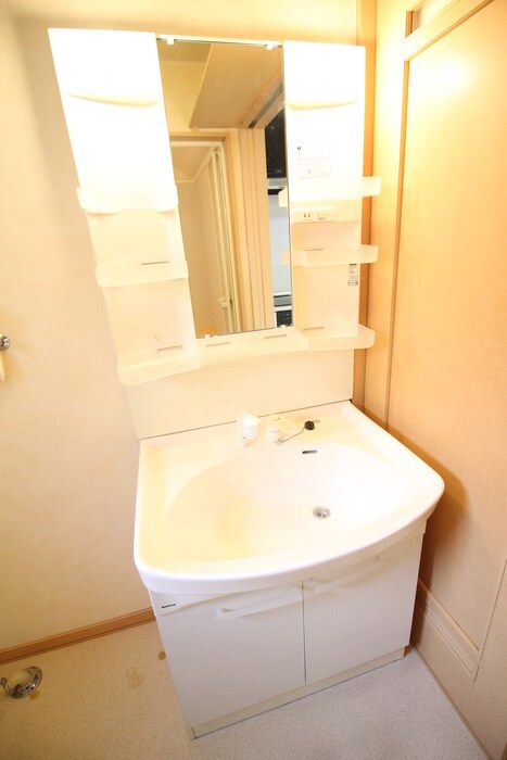 物件内観写真8　(洗面)