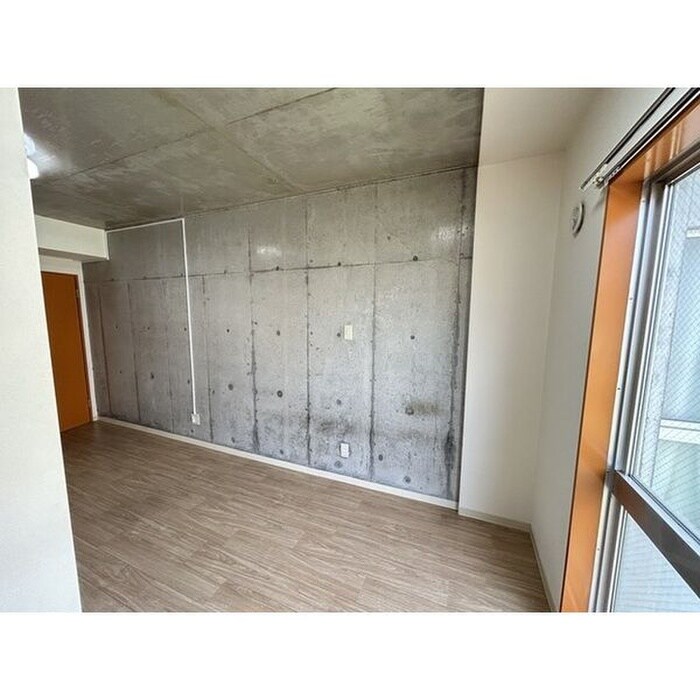 物件内観写真3　(居室)