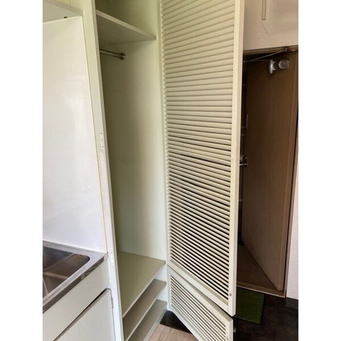 物件内観写真5　(収納)