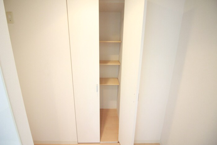物件内観写真19　(収納)