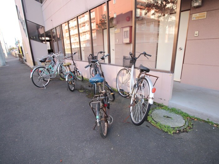 物件外観写真4　(建物設備)