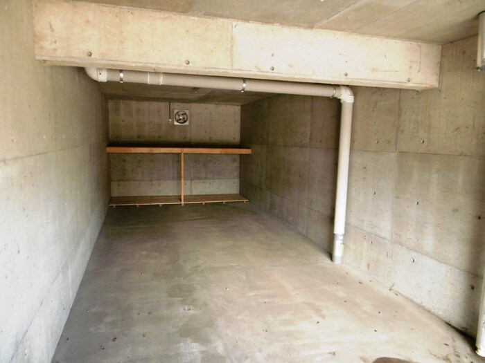 物件外観写真5　(駐車場)