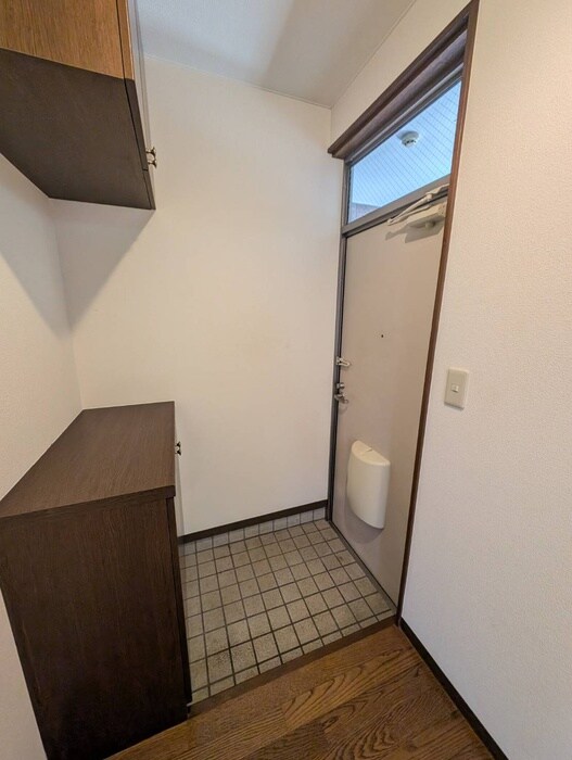 物件内観写真22　(玄関)