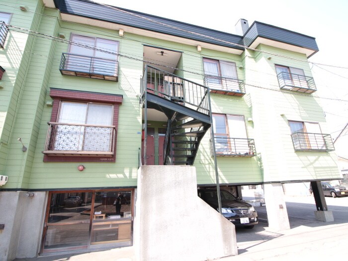 物件外観写真2　(外観写真)