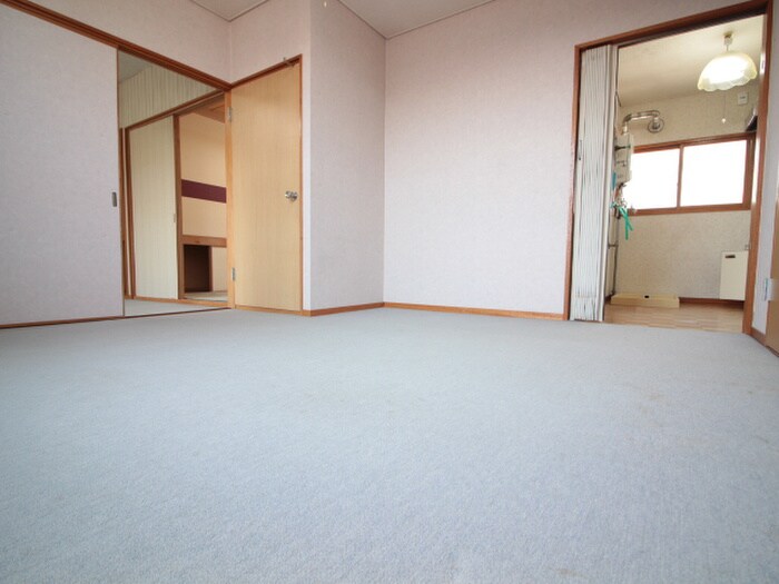 物件内観写真8　(居室)