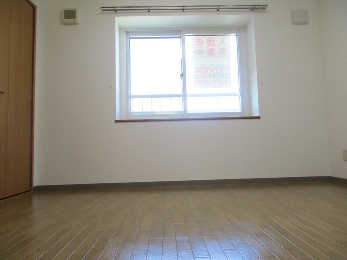 物件内観写真12　(居室)