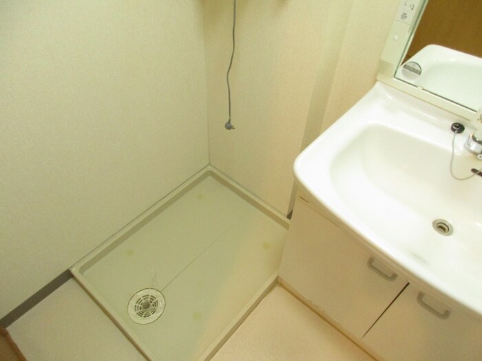 物件内観写真17　(洗濯機置場)