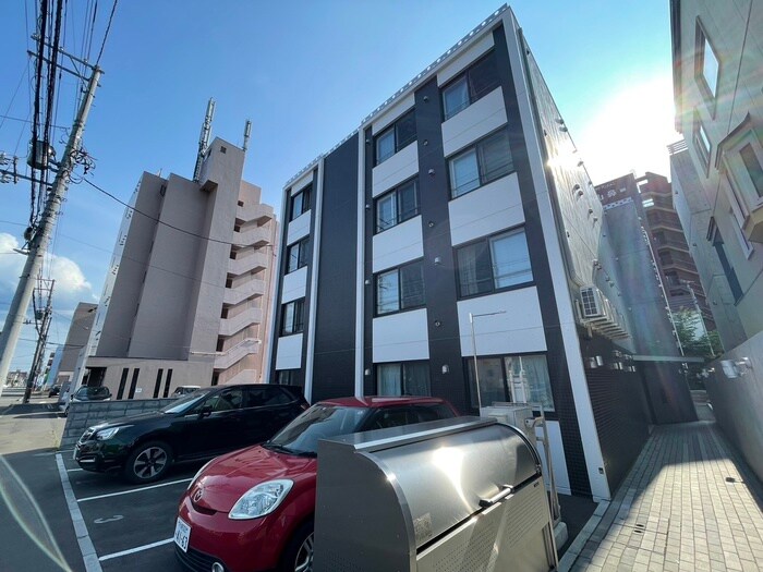 物件外観写真2　(外観写真)