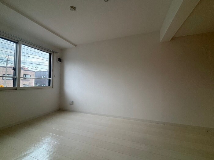 物件内観写真12　(居室)