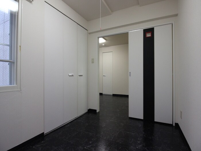 物件内観写真10　(居室)