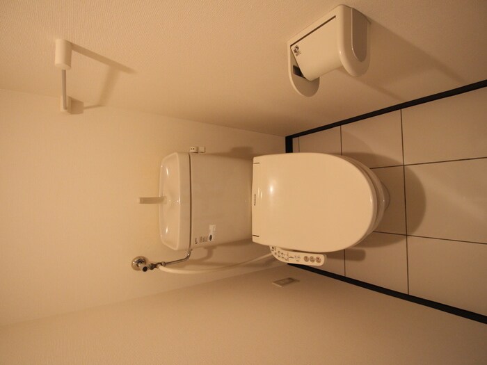 物件内観写真15　(トイレ)