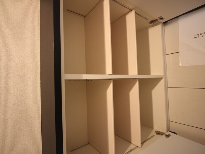 物件内観写真17　(靴箱)