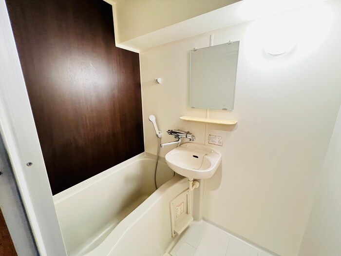 物件内観写真12　(バス／シャワールーム等)