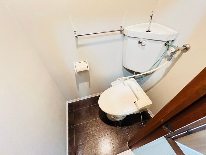 物件内観写真13　(トイレ)