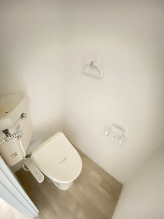 物件内観写真16　(トイレ)