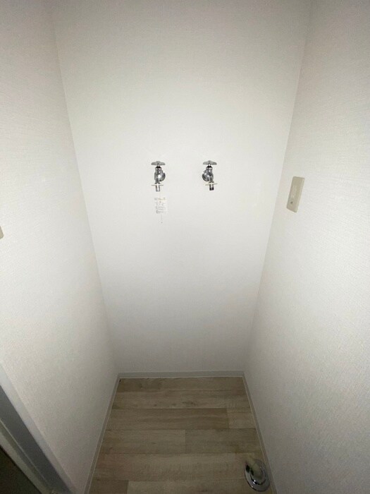 物件内観写真21　(洗濯機置場)