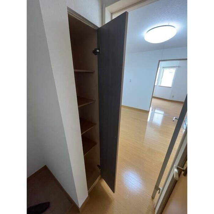物件内観写真14　(靴箱)