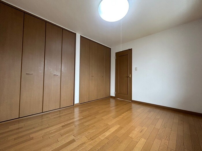 物件内観写真9　(居室)