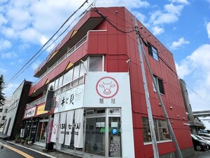 ５．１ビル外観写真