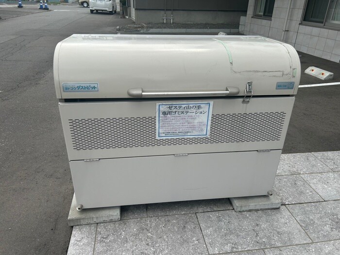 物件外観写真6　(建物設備)