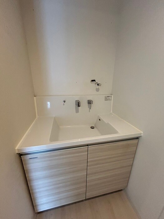 物件内観写真11　(洗面)