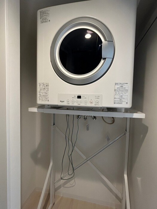 物件内観写真12　(洗濯機置場)