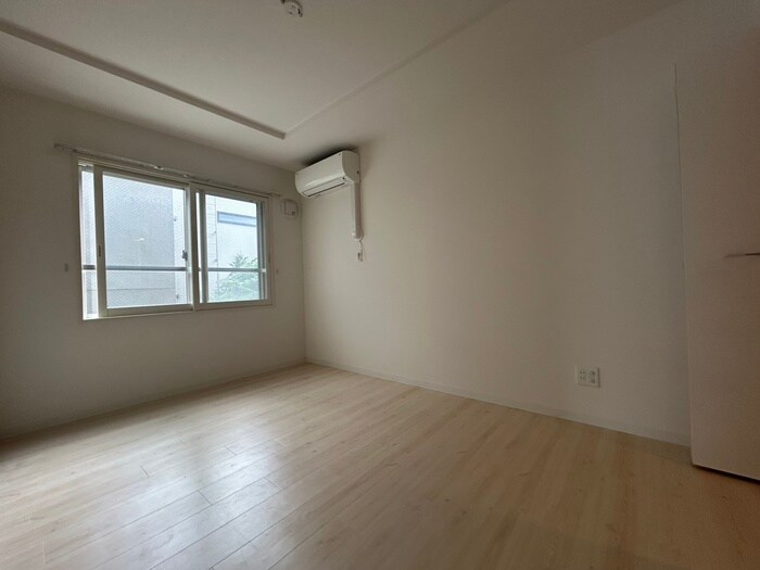 物件内観写真16　(居室)