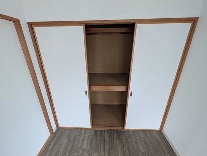 物件内観写真11　(収納)