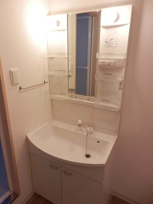 物件内観写真9　(洗面)