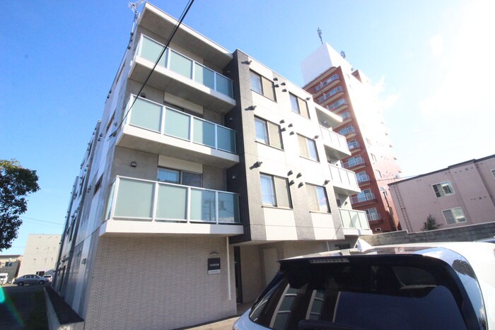 物件外観写真1　(外観写真)