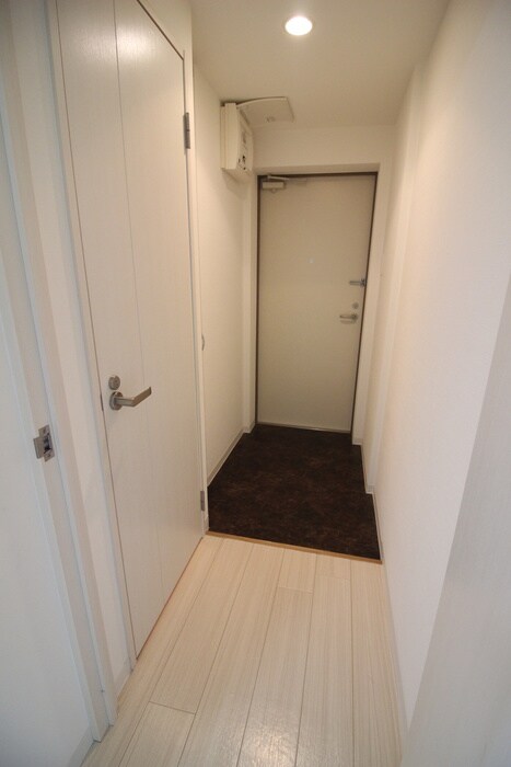 物件内観写真15　(玄関)