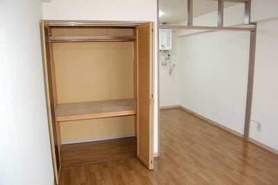 物件内観写真5　(居室)