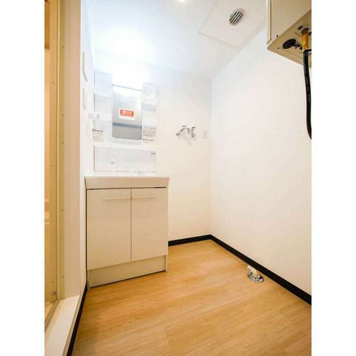 物件内観写真9　(洗面)