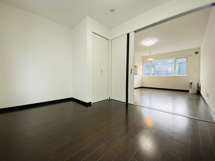 物件内観写真12　(居室)