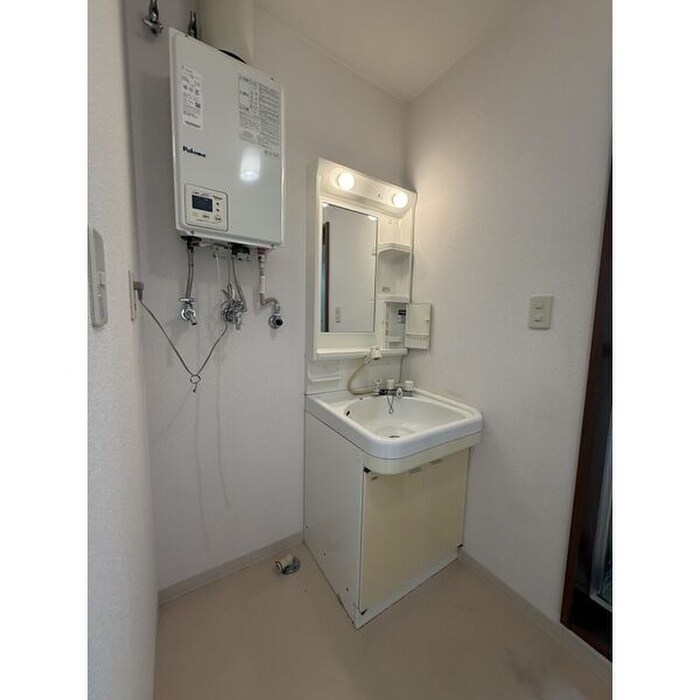 物件内観写真7　(洗面)