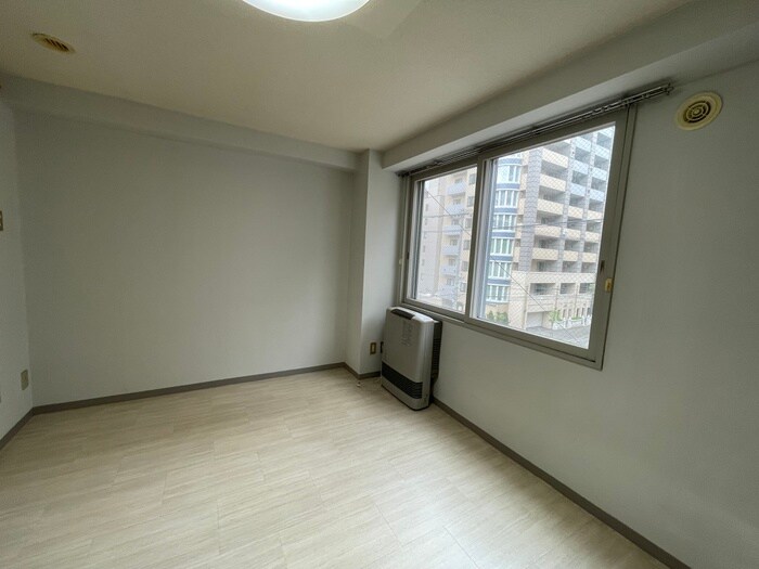 物件内観写真21　(居室)