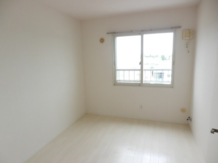 物件内観写真14　(居室)