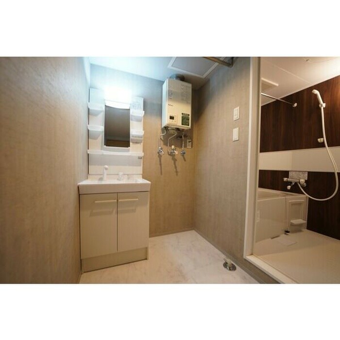 物件内観写真12　(洗面)