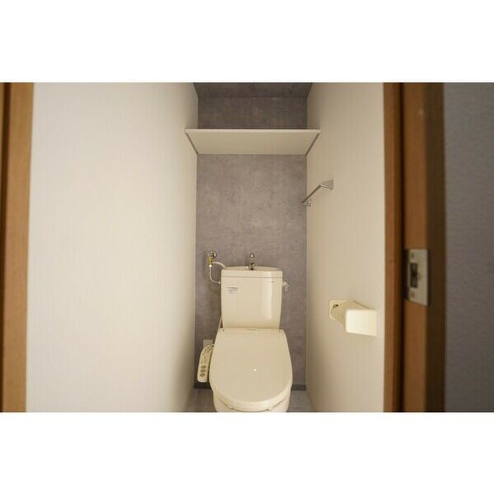 物件内観写真14　(トイレ)