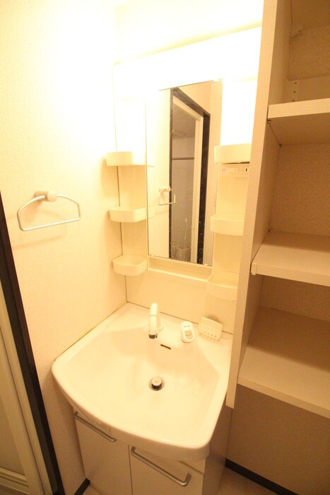 物件内観写真12　(洗面)