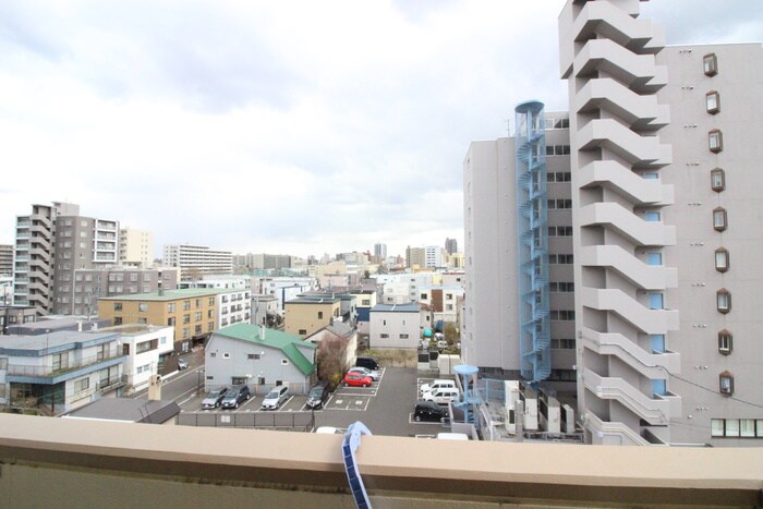 物件内観写真14　(室内からの展望)