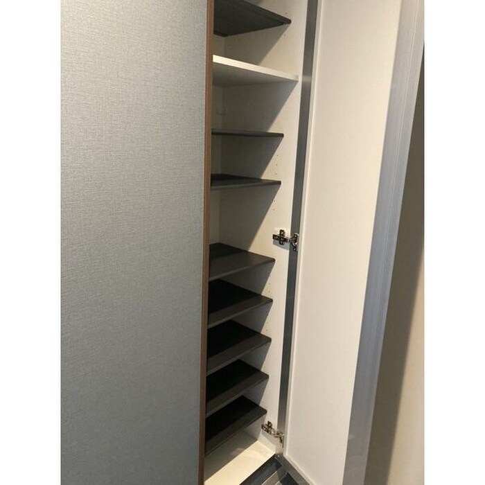 物件内観写真13　(靴箱)