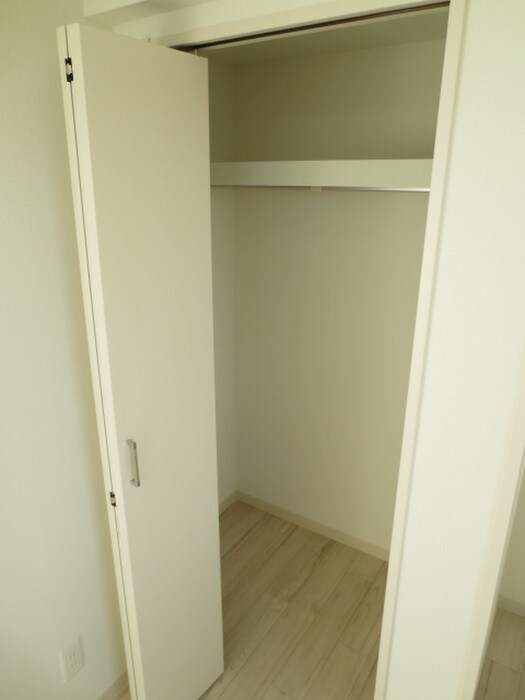物件内観写真11　(収納)