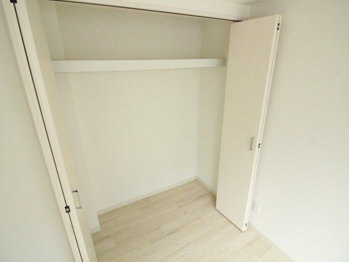 物件内観写真11　(収納)