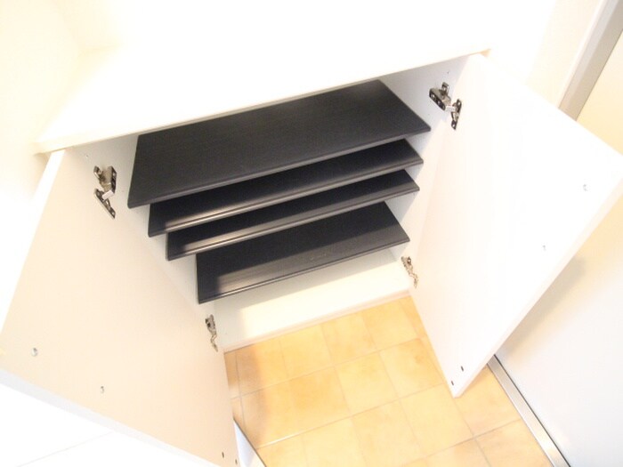 物件内観写真17　(靴箱)