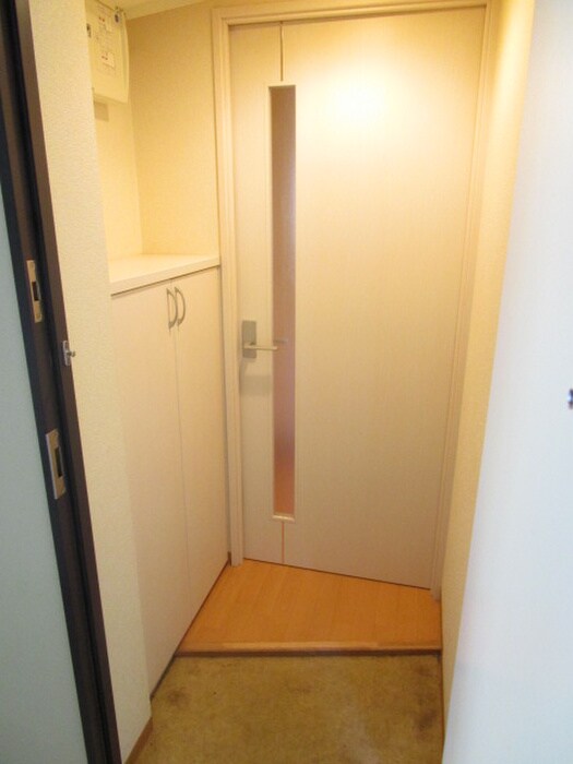 物件内観写真15　(玄関)
