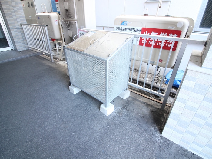 物件外観写真4　(建物設備)