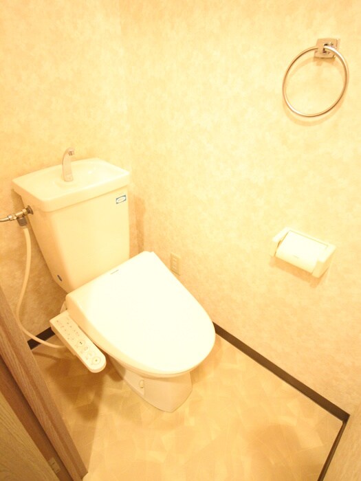 物件内観写真15　(トイレ)