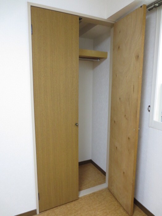物件内観写真8　(収納)