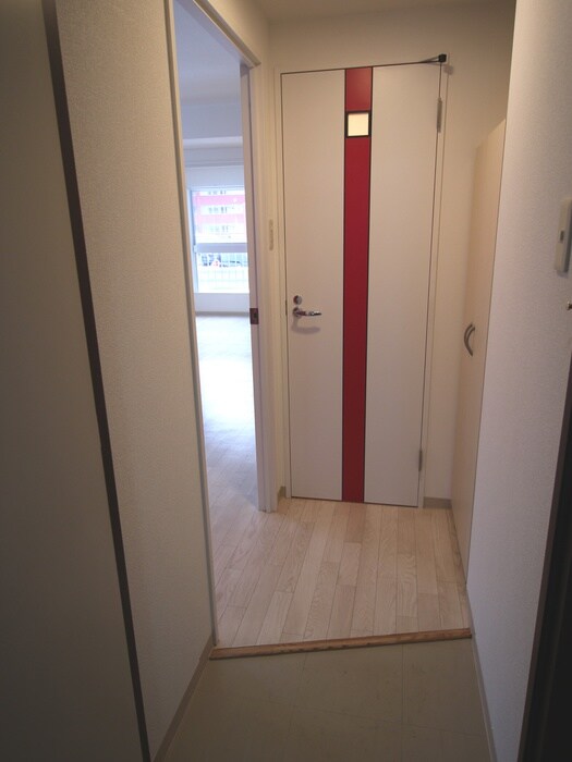 物件内観写真16　(玄関)